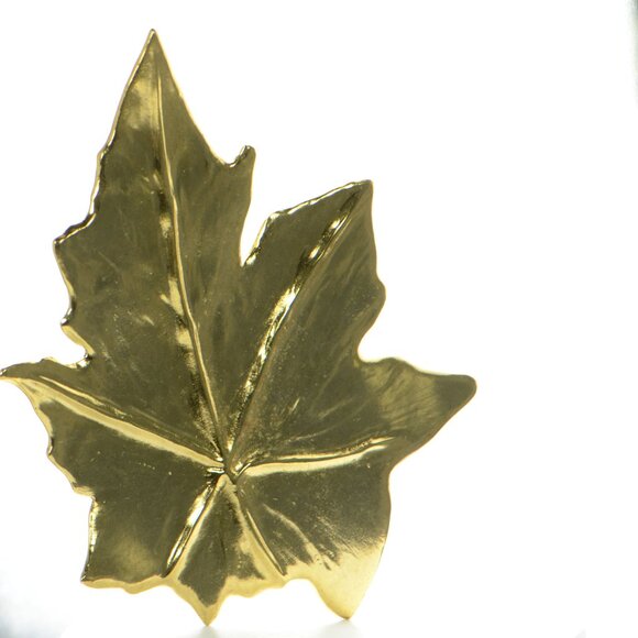 Oscar de la Renta Gold-tone Large Leaf Pin Brooch